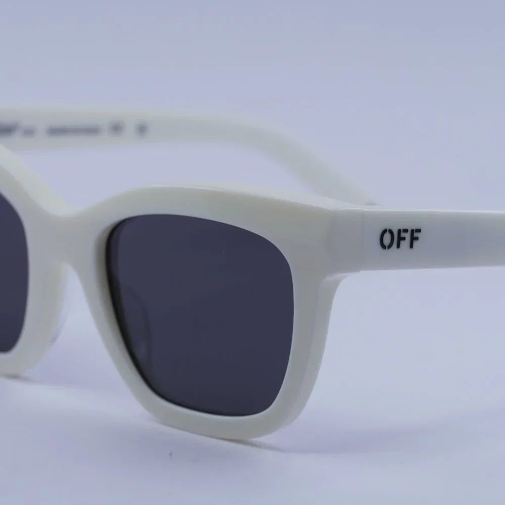 Off-White OERI143 LINCOLN 0107 Sunglasses White Square Frame, Grey Lenses